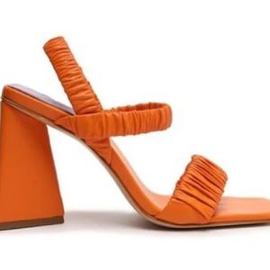Schutz Shoes Nwt Schutz Leather 🍊 Sandal